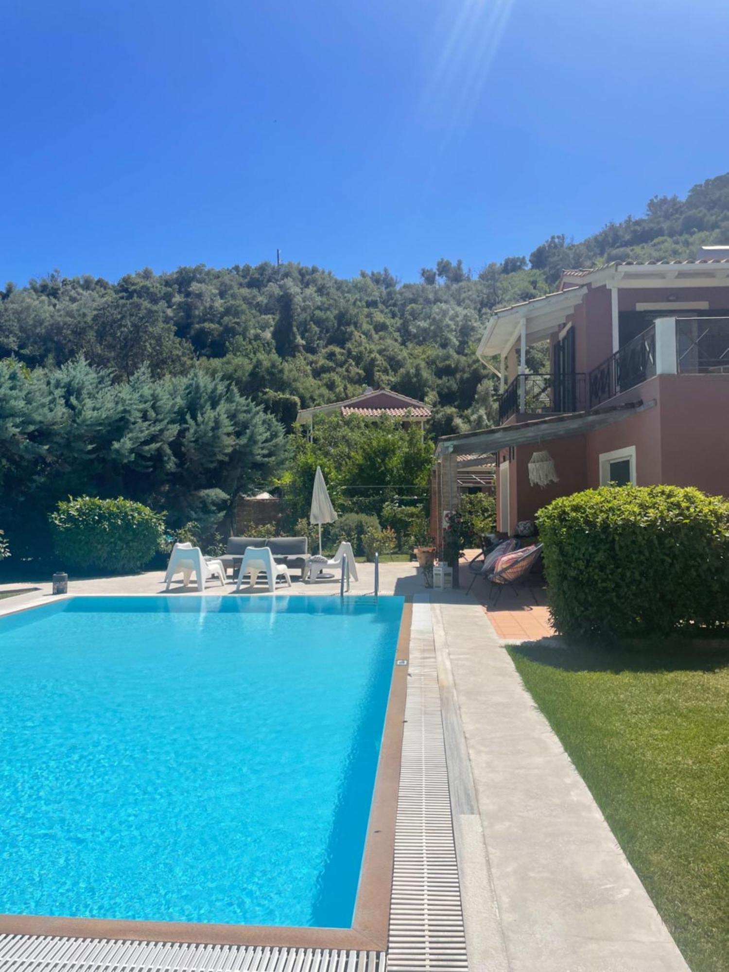 Gialos Villas 1-2 With A Private Pool 米克罗斯雅洛斯 外观 照片