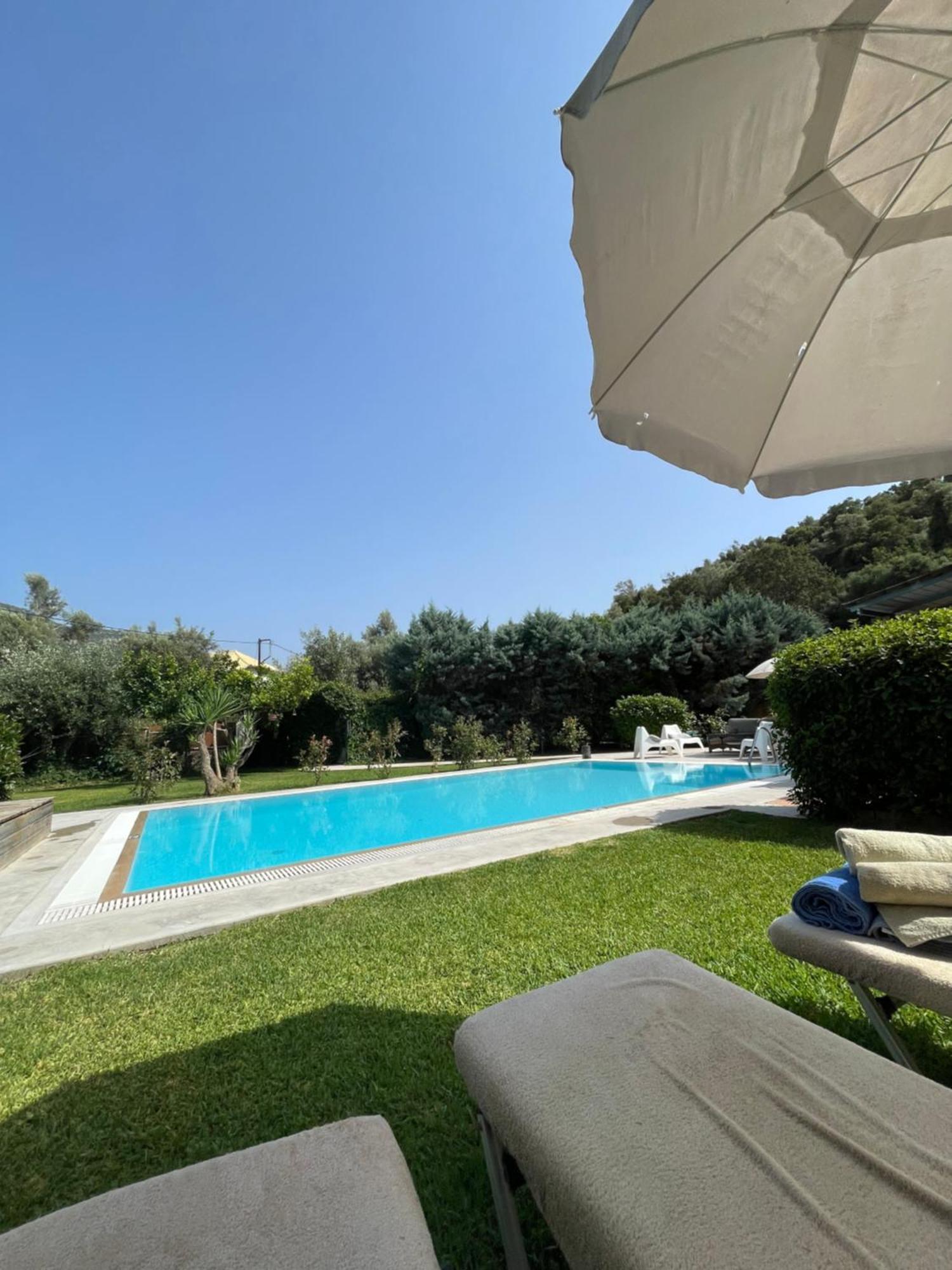 Gialos Villas 1-2 With A Private Pool 米克罗斯雅洛斯 外观 照片
